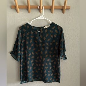 Fun2Fun Leaf Print Green Blouse size medium